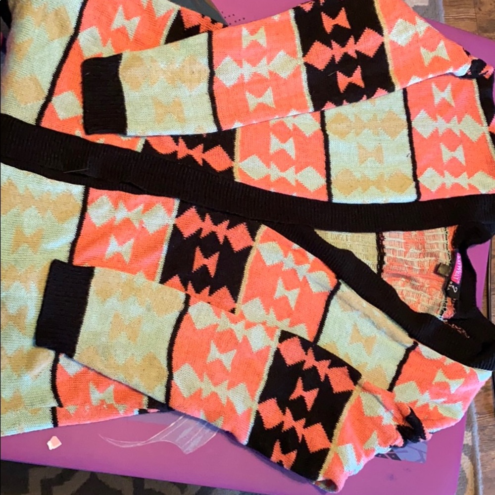 Cardigan - Picture 2 of 3